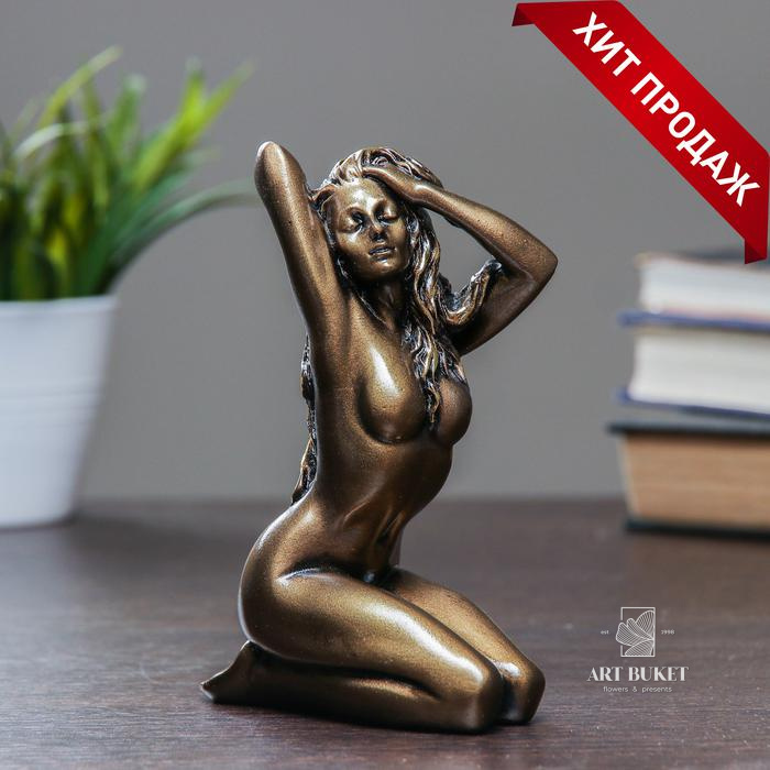 Фигура "Девушка на коленях" золото 10х6х15см