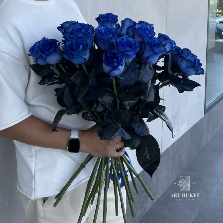 21 синяя роза