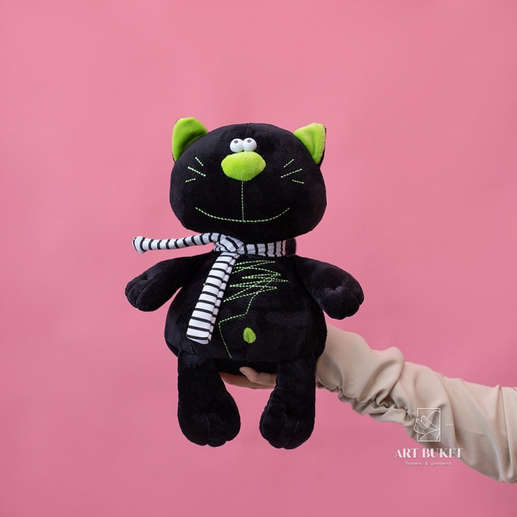 Кот Батон с шарфом чёрный