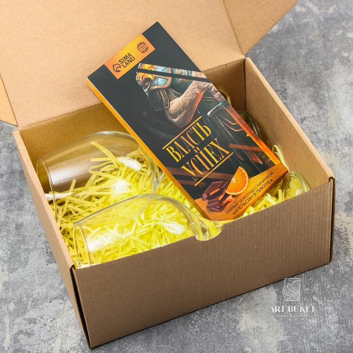 Подарочный набор «Настоящий мужчина»: тёмный шоколад: апельсины в ликере 100 г., бокал 2 шт. х 350 м