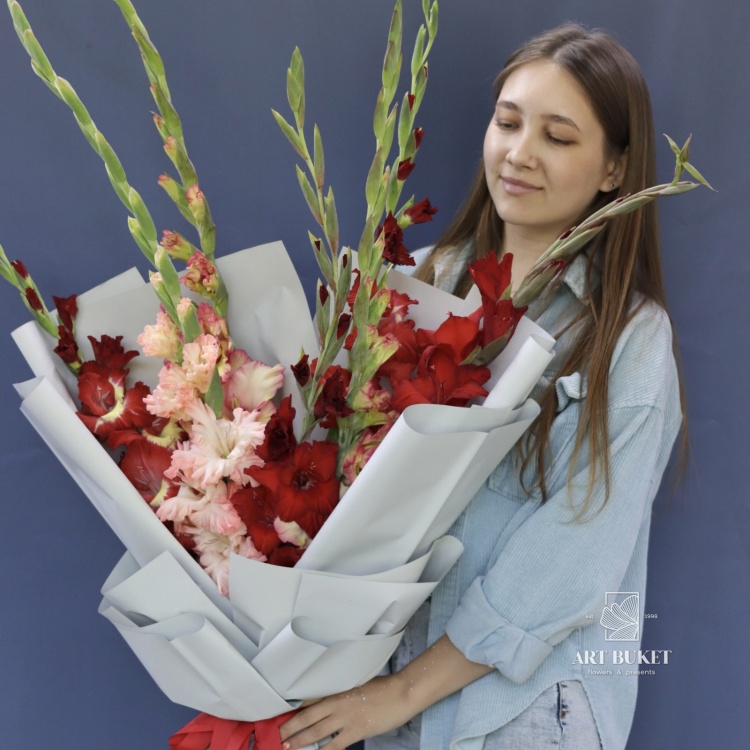 7 гладиолусов микс