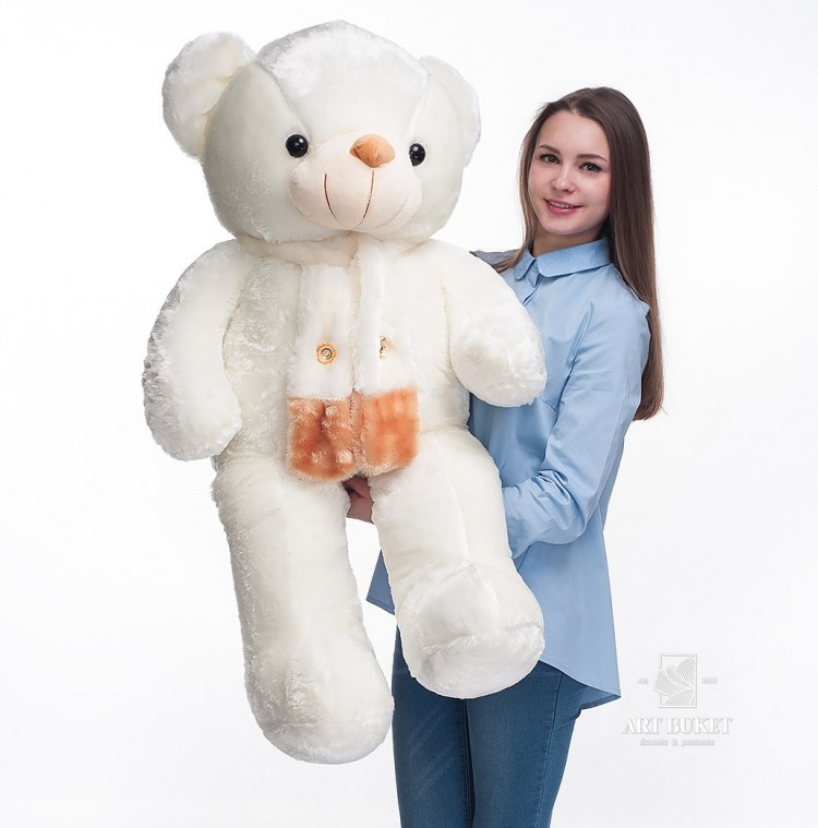 Мишка с коричневым шарфом