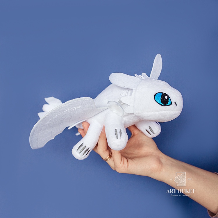 Ночная фурия белая 30 см