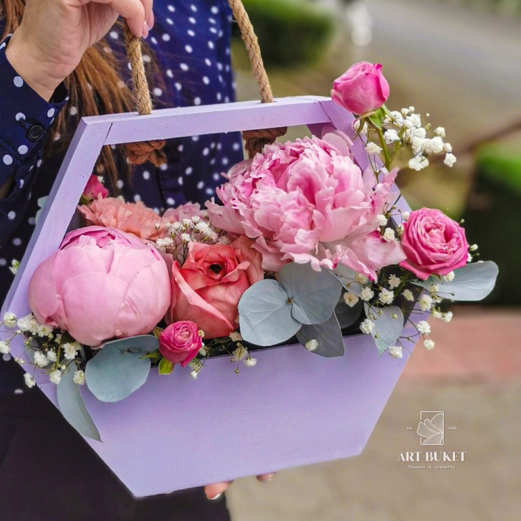 Композиция в деревянном ящике #3