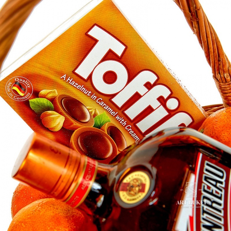 Подарочная корзина «Куантро»