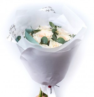 Букет пионовидных роз White O'hara