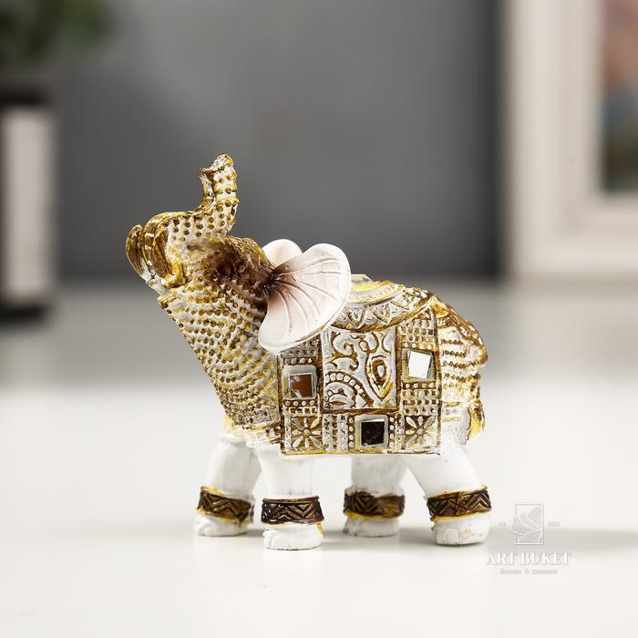 Сувенир полистоун "Белый слоник с попоной из арабского ковра" 6,5х5,7х2,8 см   