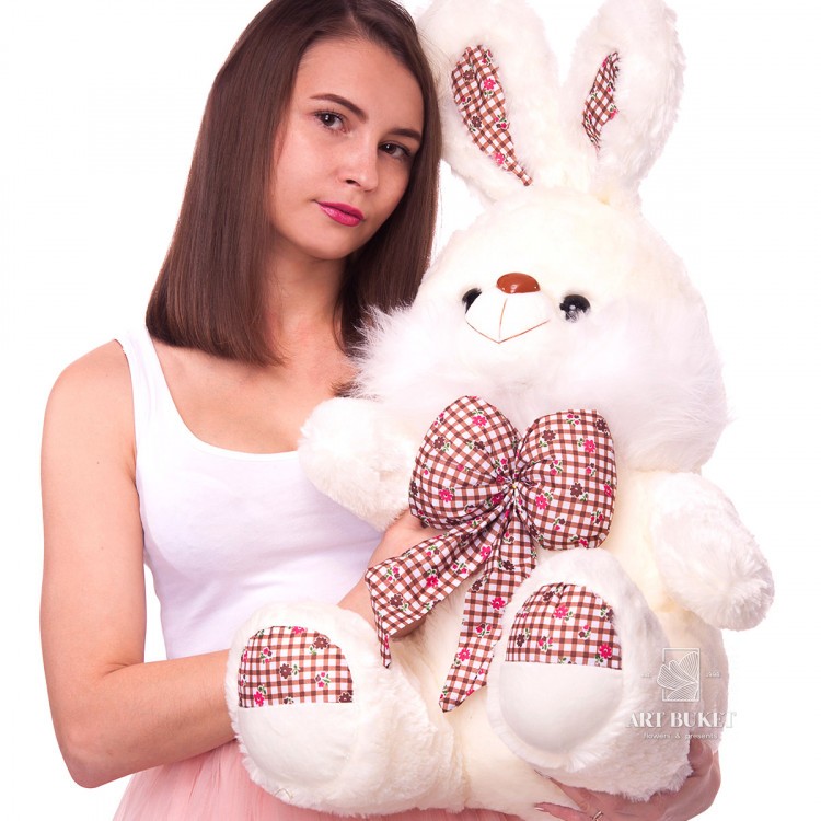 Большой белый заяц