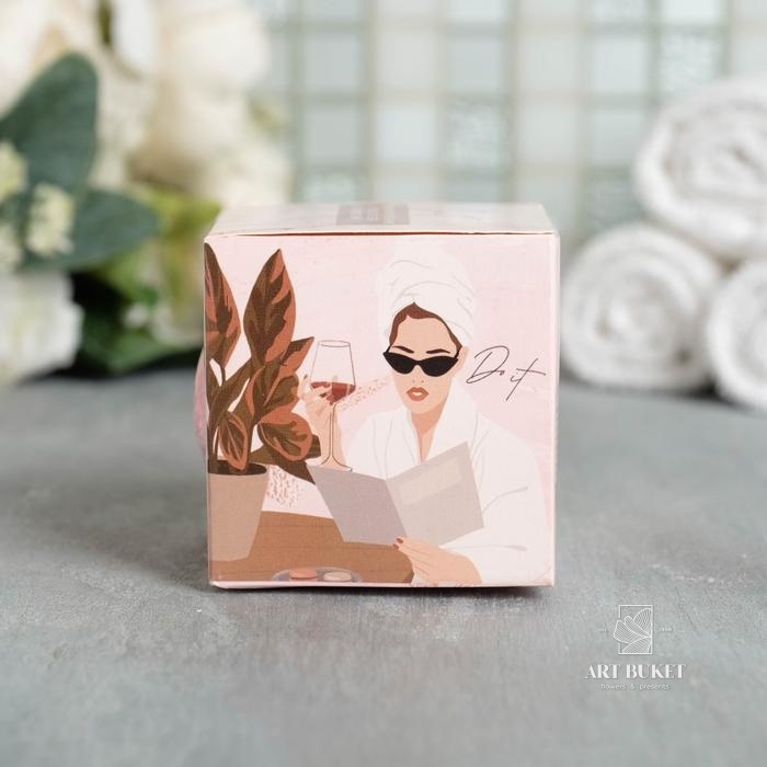 Бомбочка для ванн в коробке Dreams 130г.