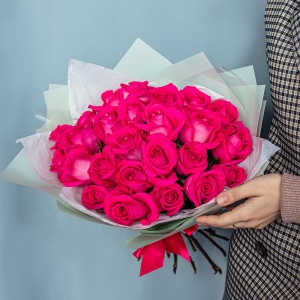 25 розовых роз 40 см
