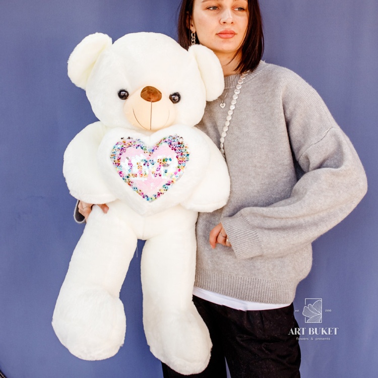 Медведь с большим сердцем с пайетками 80 см белый