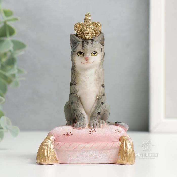 Сувенир полистоун "Кот-император на подушке" 10х6,5х7 см   