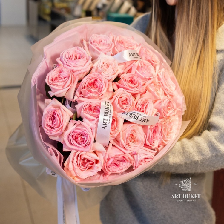 25 пионовидных роз "pink o'hara"