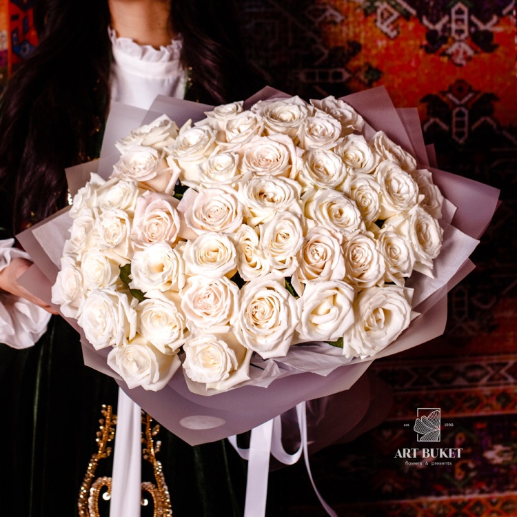 51 белая роза 